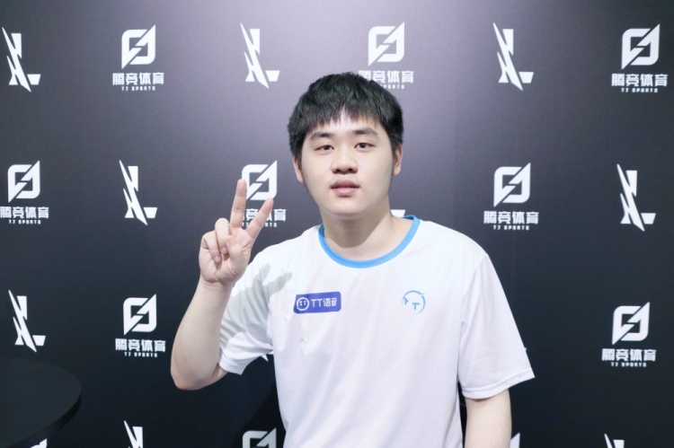 赖于明星球 赖于明星球